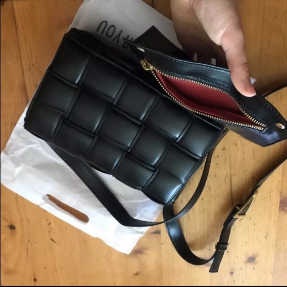 NWT Black Padded Cassette Bag Luxury looking purse - Picture 6 of 7